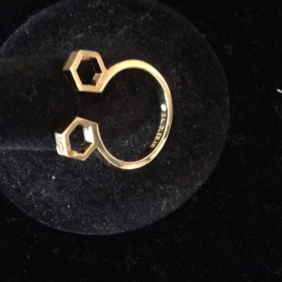 New BaubleBar Geometric Ring (G1) - Picture 4 of 5